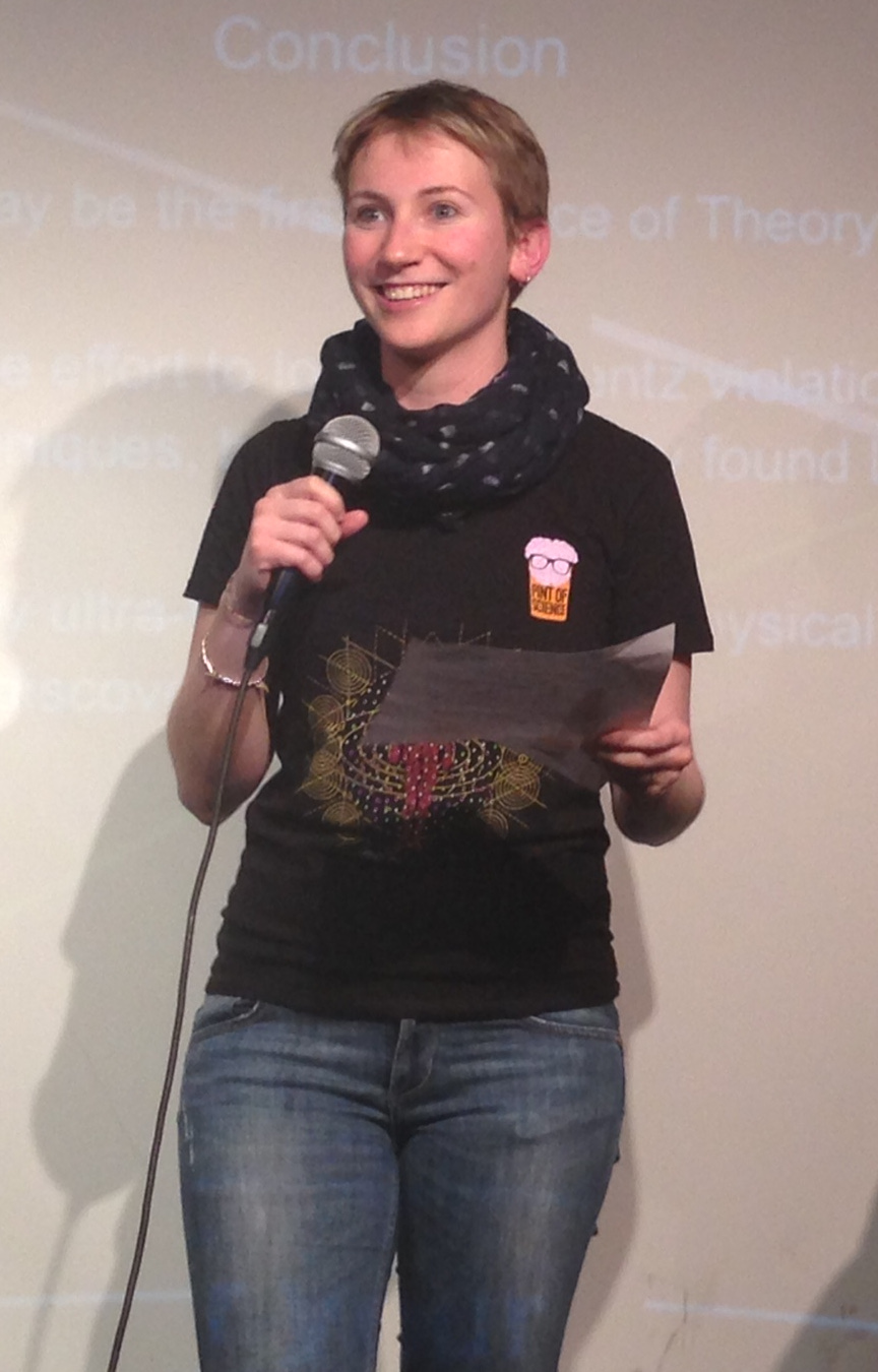 Linda presenting the Pint of Science QMUL Physics events
	in 2014