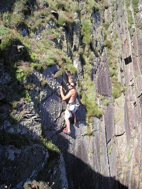 Dave. No rope. Urk.