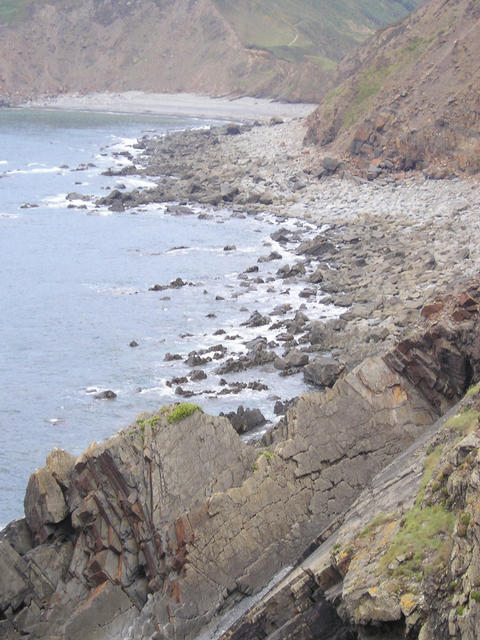 This shows most of the walk-in before we reached the abseil.